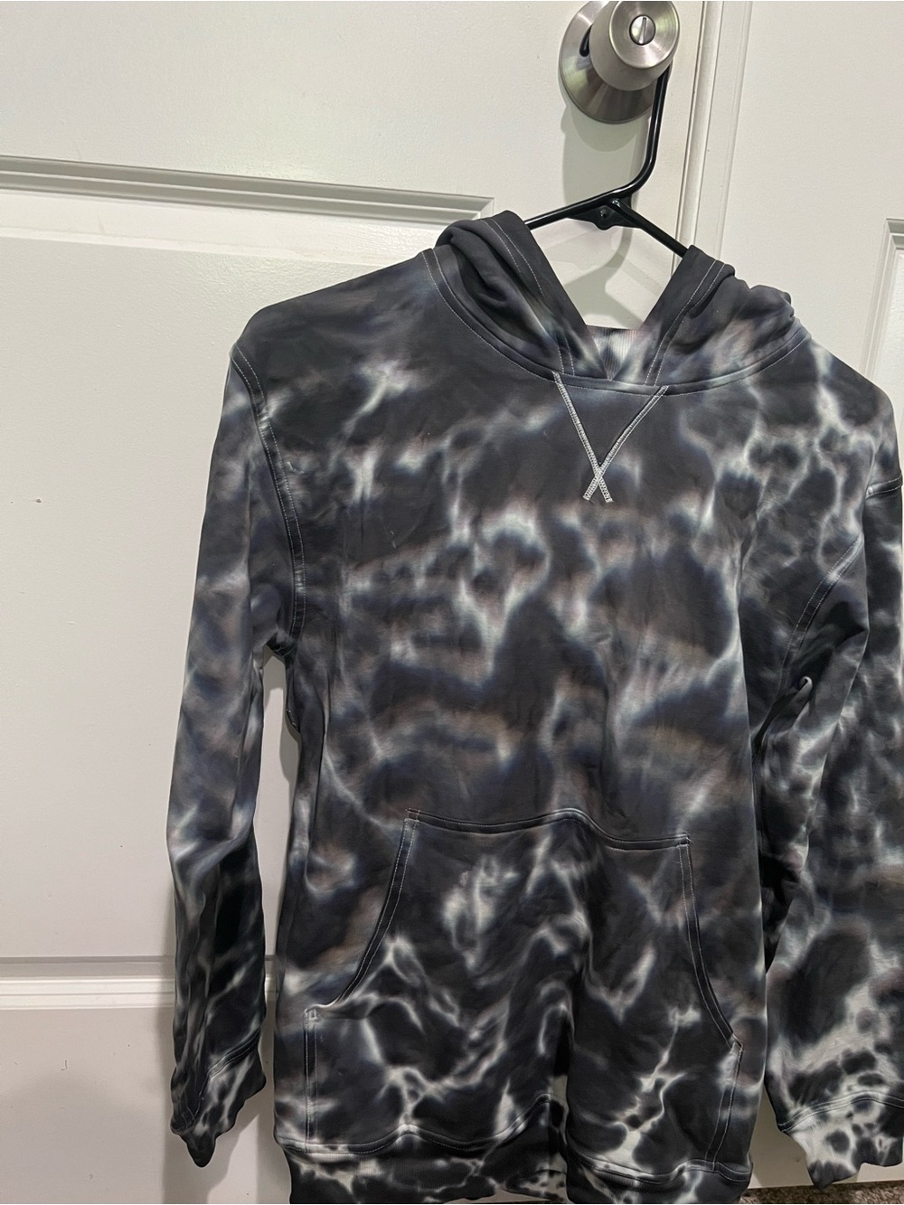 Lululemon all yours tie dye hoodie. Great condition size 4